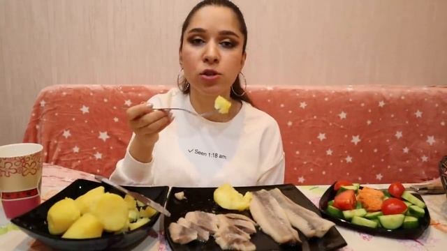 МУКБАНГ СЕЛЕДКА С КАРТОШКОЙ/ЛЕТНИЕ ПРИКЛЮЧЕНИЯ С СЕСТРОЙ смотреть онлайн