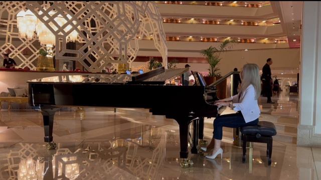 Lasciatemi cantare - Toto Cutugno / Natalia Bruma piano live смотреть онлайн