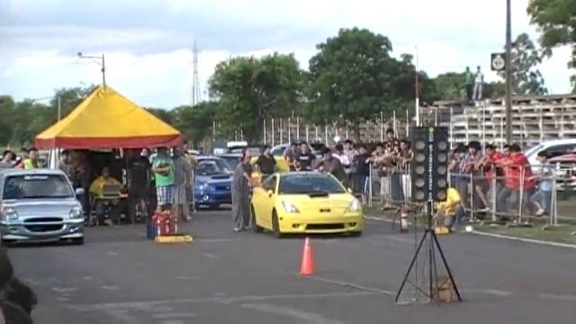 Toyota Duet TRD(1.3)"nomas"vsToyota Celica(1.8) Micro Machines Racing Team PY смотреть онлайн