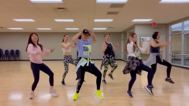 ZUMBA | (bachata fusion) смотреть онлайн