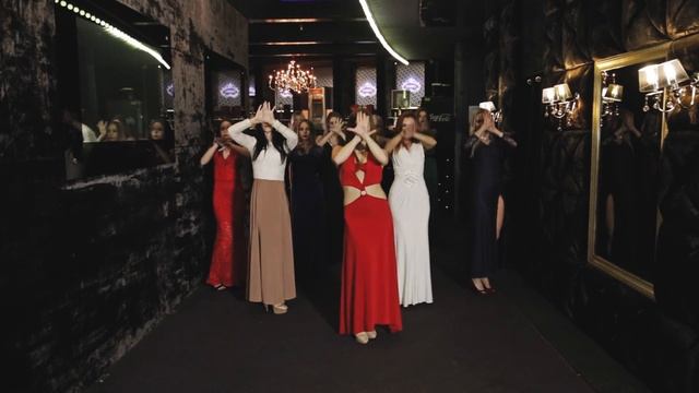 Vogue Divas | Verushka Bonchinche'