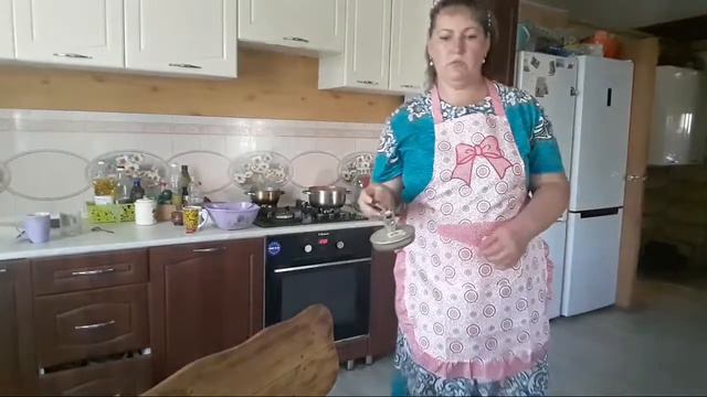 Заготовки на зиму!Томатный сок! Общение на кухне у Светланы смотреть онлайн