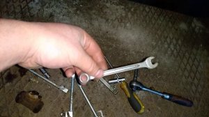 Шевроле Авео 1 замена заднего тормозного цилиндра (1 часть)