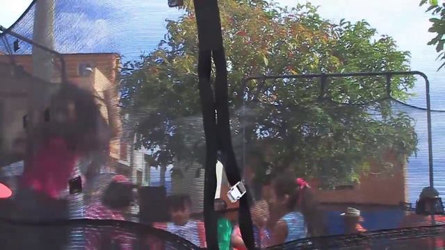 Paula Tamayo, Ex Secretaria de las Mujeres llegó a campaña de Alonso Salazar смотреть онлайн