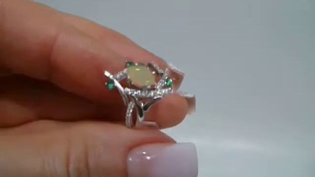Кольцо с натуральным эфиопским опалом 0.51 ct Размер 17 Серебро 925 смотреть онлайн