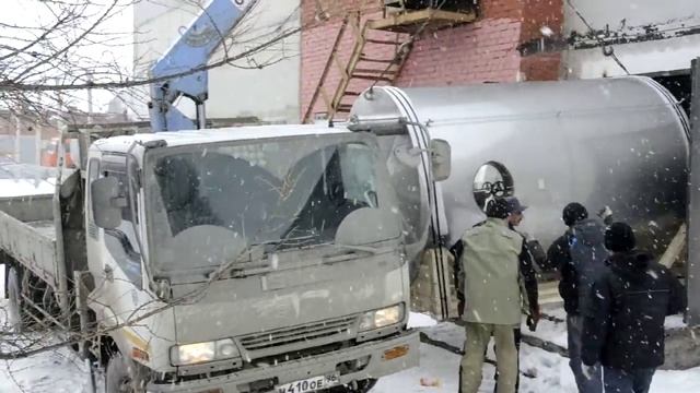 Доставка емкости В2-ОМВ-10 смотреть онлайн