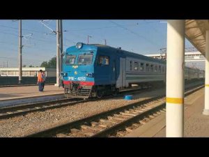 Узбекская Железная Дорога. Электропоезд ЭР9Е 4050. Маршрут : Ташкент-Южный - Ходжикент.