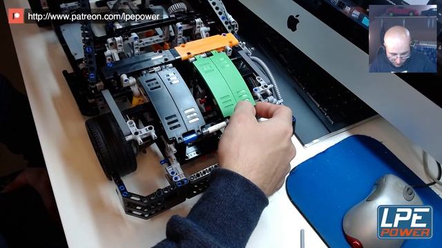 Lego Ford Sierra Live Stream 39 - Hood and hood lock смотреть онлайн