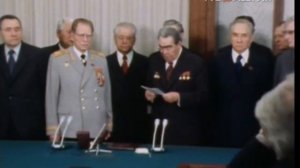 Награждение министра обороны Д.Ф.Устинова (1978)