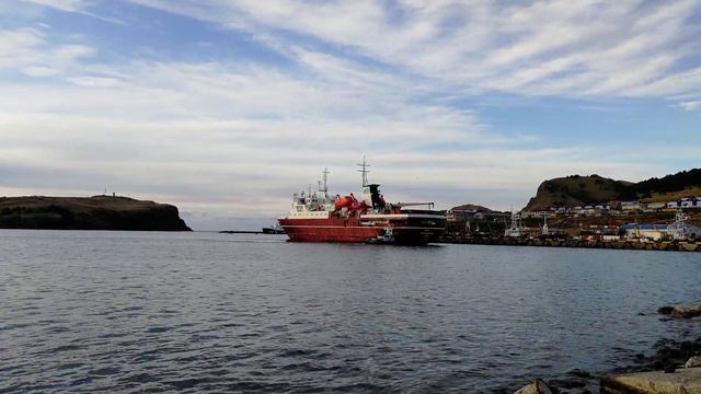 Теплоход Игорь Фархутдинов/Остров Шикотан/Shikotan Island/色丹島/4k/12.11.2021 17:00 смотреть онлайн