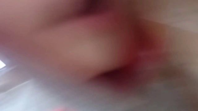 Богатая девочка хвастается своими поп итами! смотреть онлайн