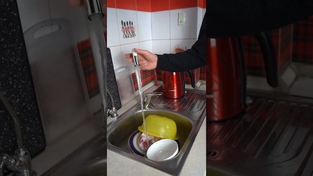 Гибкий смеситель - лайфхак! смотреть онлайн