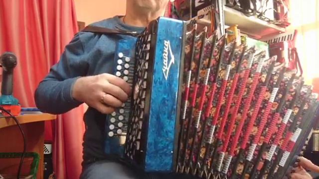 Гармонь ЧАЙКА М 302 смотреть онлайн