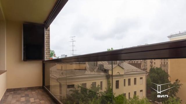 Безрамное остекление Lumon 5, стеклянный парапет