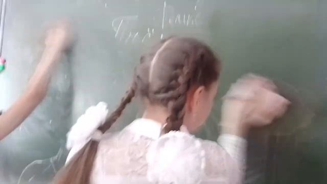 ВЛОГ С ПОСЛЕДНЕГО ЗВОНКА 9-11 КЛАССОВ!!!!ТАНЦЕВАЛИ ВАЛЬС?!1 ЧАСТЬ смотреть онлайн