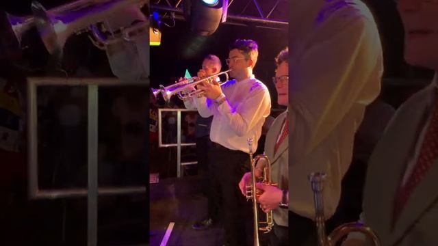 Bastille & Old Dirty Brasstards- Pompeii (Glastonbury 2022)