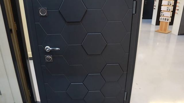 Входная дверь «Sota» от завода «STRAJ»