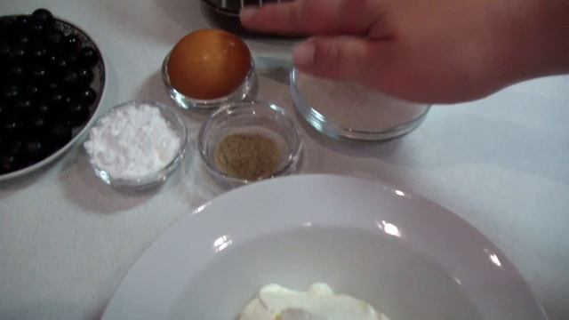 Пирог с черной смородиной в сметанной заливке смотреть онлайн