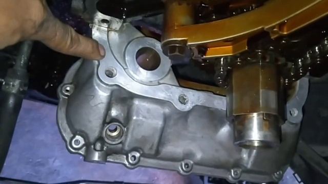 Toyota Fortuner gasoline 2.7 timing chain cover leak смотреть онлайн