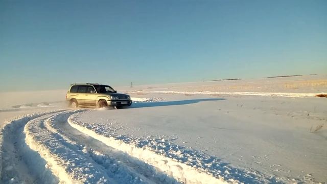 Зимние покатушки, Lexus LX470 смотреть онлайн