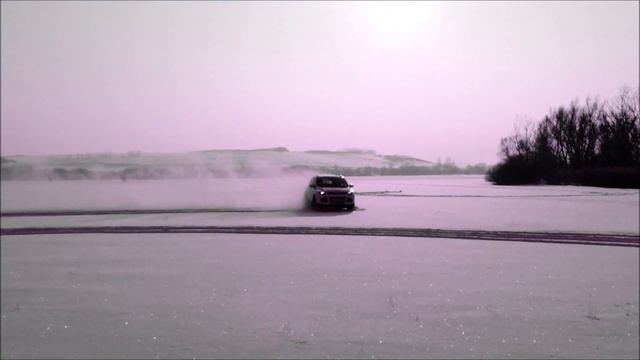 Ford Kuga с другой стороны смотреть онлайн