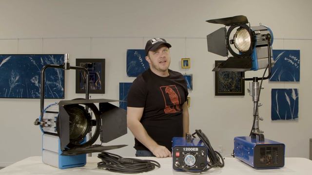 1200W HMI FRESNEL DEMO смотреть онлайн