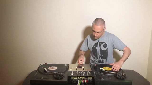 DJ RASP ON VESTAX 07 PRO смотреть онлайн