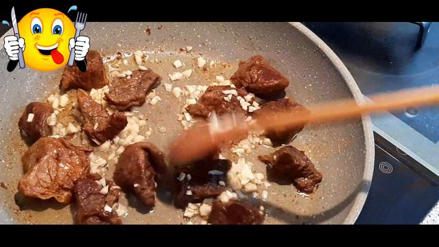 Говядина, жаренная с болгарским перцем .на гарнир рис басмати. смотреть онлайн