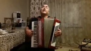 Насрула Расулов«Вабабай йокьулей«Мошная Аварская песня на гармошке🪗
