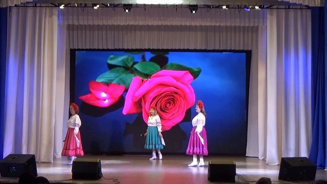 Ансамбль «Гуляй,душа» - «Пела мама песню русскую» смотреть онлайн