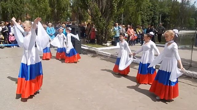 Танцуй, Россия. 12 июня в Узловой. Коллектив "Экспрессия" смотреть онлайн