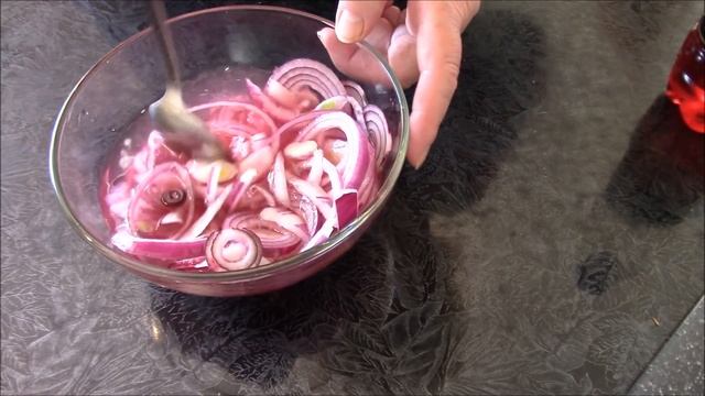 Как приготовить вкусный шашлык на сковородке дома на кухне быстро и вкусно! смотреть онлайн