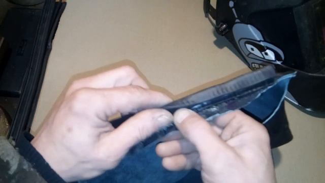 КАК СДЕЛАТЬ МАСКУ ХАМЕЛЕОН !!! ПОЛЕЗНЫЙ ЛАЙФХАК ДЛЯ СВАРОЧНОЙ МАСКИ "ХАМЕЛЕОН". смотреть онлайн