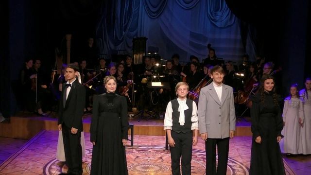 Аплодисменты в Геликон опера Стеклянный ребёнок смотреть онлайн
