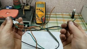 Защита Зарядного Устройства от переполюсовки на двух деталях!  Просто!