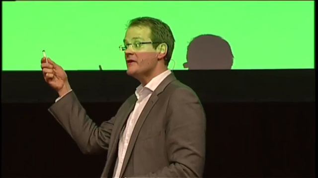 TEDxFlanders - Lars Sudmann - On public speaking смотреть онлайн