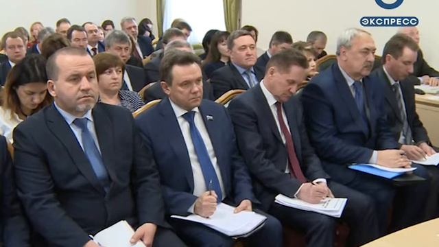 Губернатор предложил организовывать в ТЦ музыкальные площадки смотреть онлайн