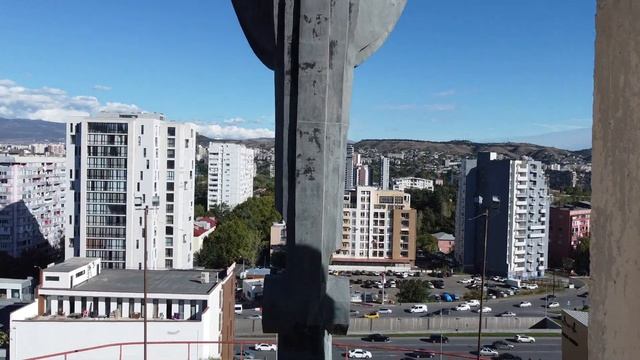 Памятник святой Нино смотреть онлайн