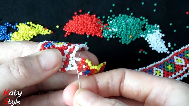 Колье из бисера 