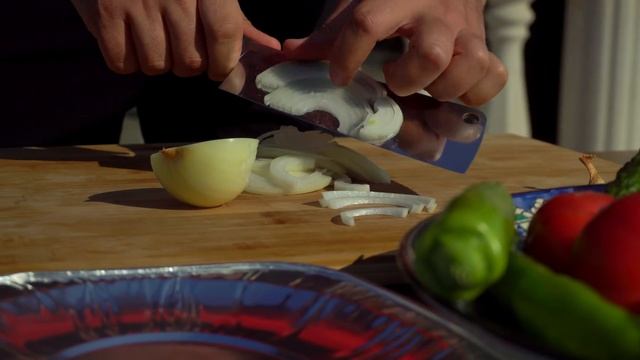 ОМЛЕТ из 200 ЯИЦ / Яичница в КАЗАНЕ от Серго. (ENG SUB) смотреть онлайн