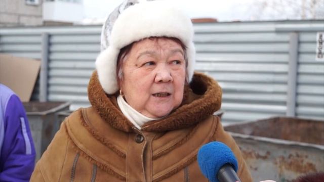 Мусорная реформа. Начало. Жители нескольких домов по Луначарского жалуются на некачественную услугу смотреть онлайн