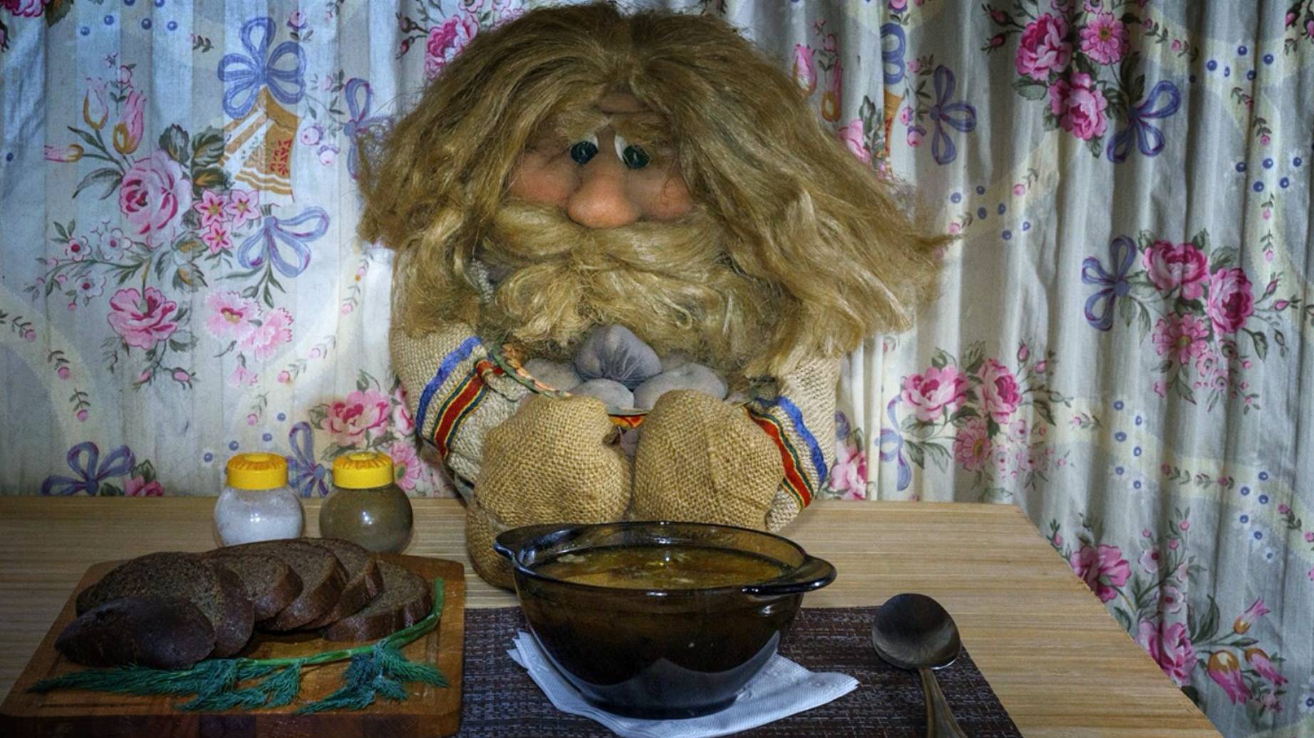 Суп гороховый с копчеными ребрышками смотреть онлайн