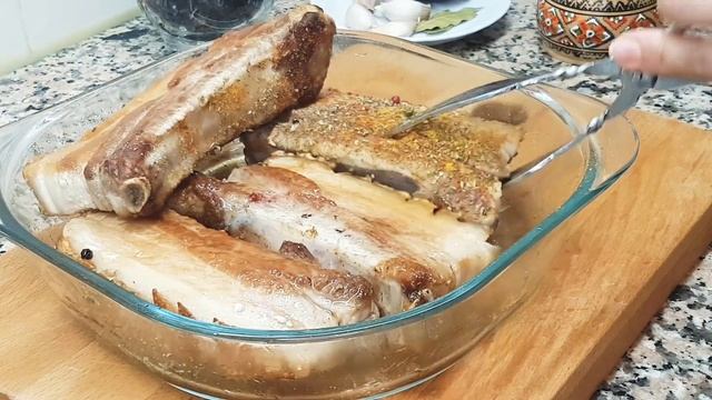 РЕБРЫШКИ С ЧЕРНОСЛИВОМ. СОЧНЫЕ РЕБРА В ДУХОВКЕ. #Ребрышки #ребрышкисчерносливом #свиныеребрышки смотреть онлайн