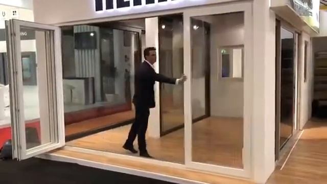 Рехау Свинг Лайн Дизайн - раздвижные двери-гармошка смотреть онлайн