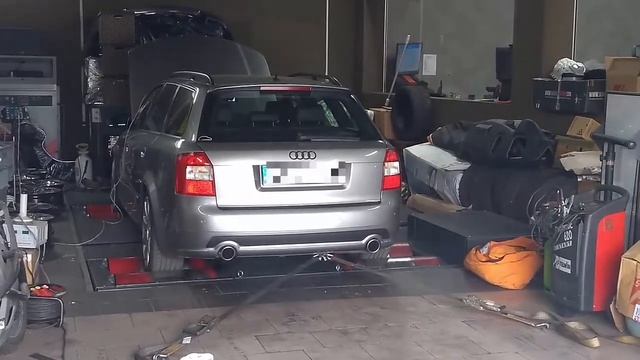 Hamowanie Audi A4 B6 Avant 1.9TDI AVF Chip CompSport смотреть онлайн