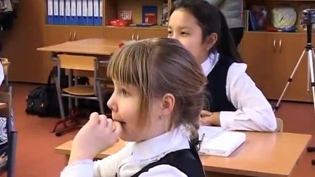 Солнечная батарея в школе 2030 смотреть онлайн