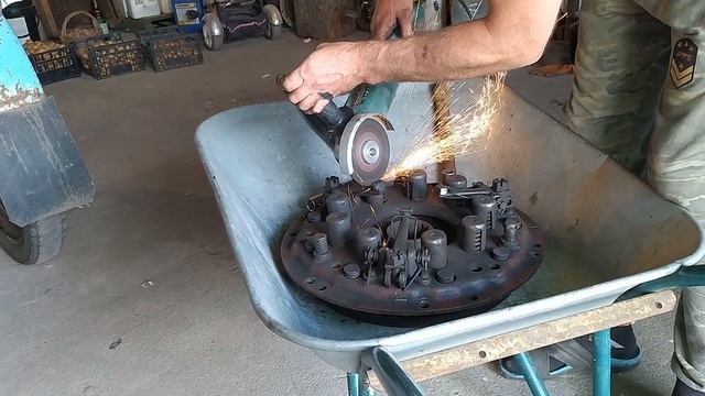 ПРОПАЛО СЦЕПЛЕНИЕ НА ЮМЗ-6 !!! РЕМОНТ ТРАКТОРА ЮМЗ-6 !!!