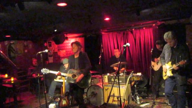 The Dennis Brennan Band "Around The Bend" смотреть онлайн
