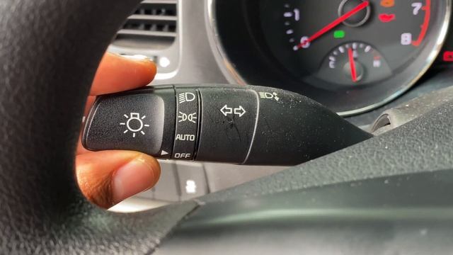 Kia Sedona - how to turn on/off headlights смотреть онлайн