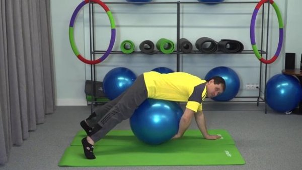 Московское долголетие. Упражнения с фитболом